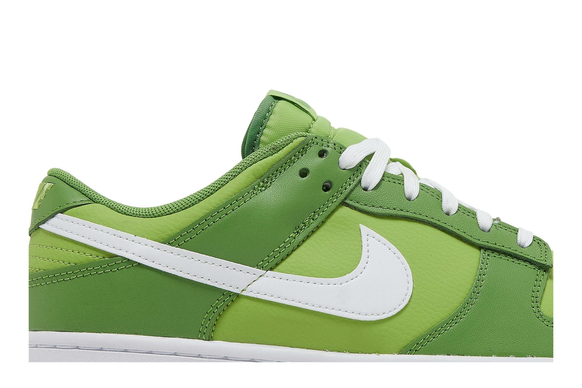 Nike Dunk Low Retro Chlorophyll DJ6188-300