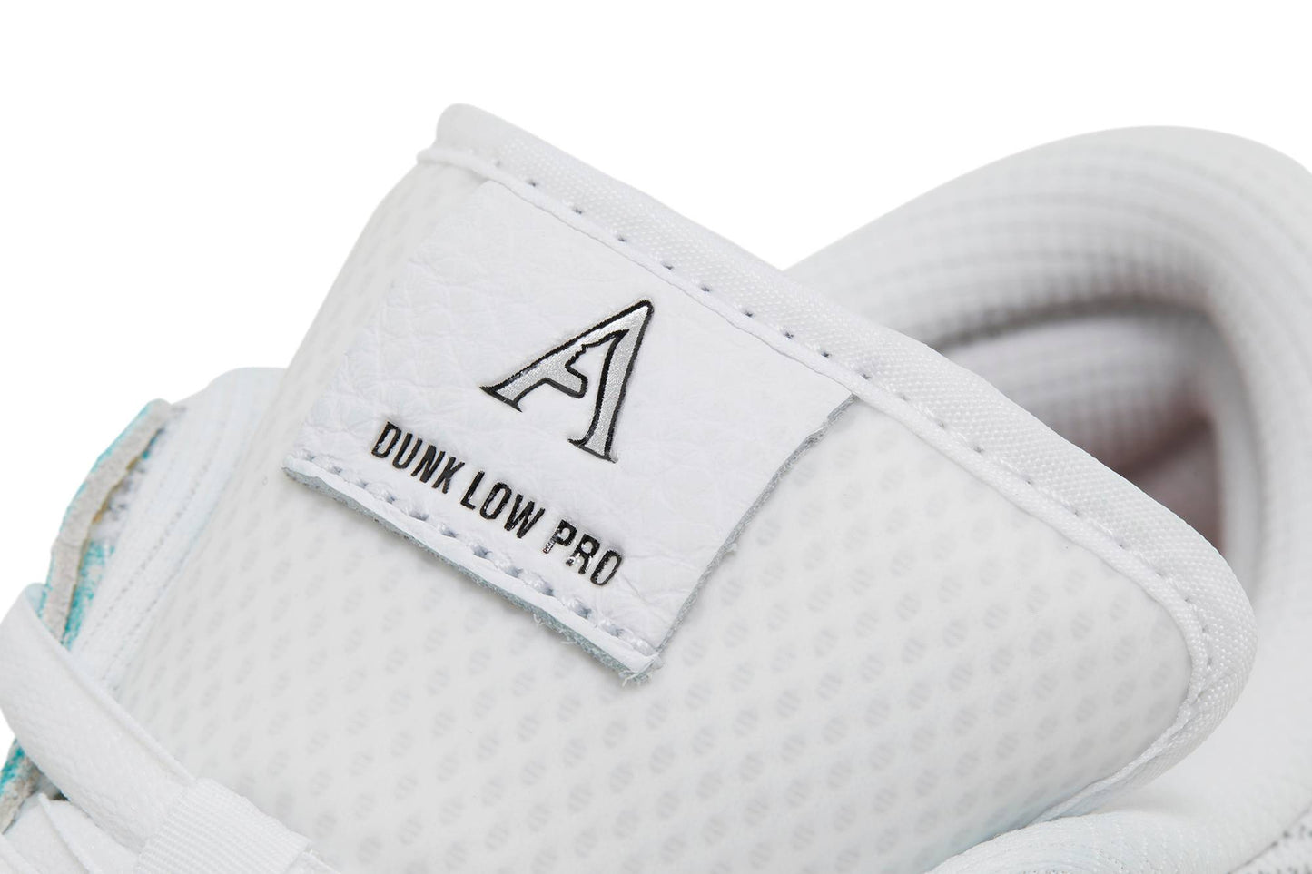 April Skateboards X Nike Dunk Low SB 'Turbo Green' FD2562-400