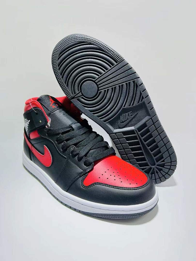 Air Jordan 1 Mid Black White Gym Red "Bred" Sneakers Style Code 554725-074