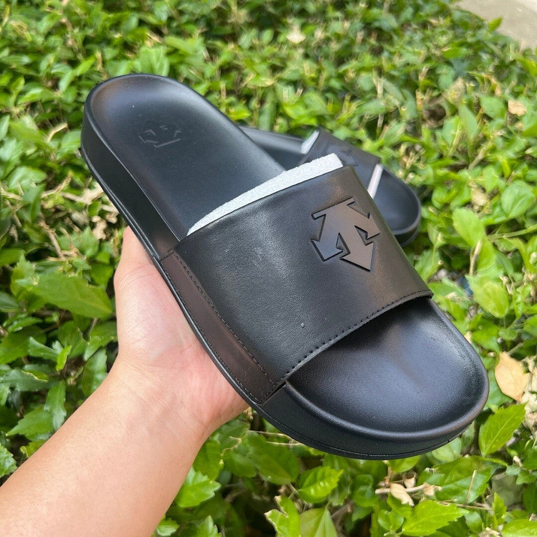 Descente D-Mover Slide Sandals Black