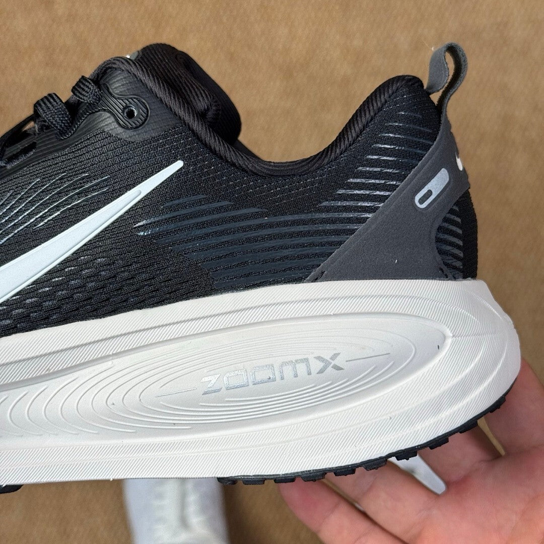 Nike Invincible Run Flyknit 3 Black White