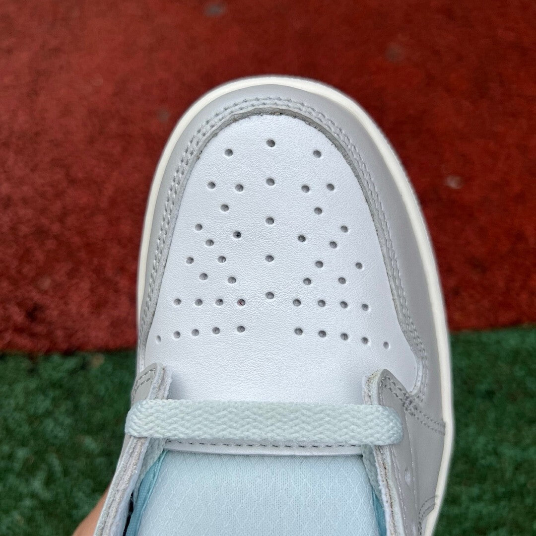 Jordan 1 Low OG Atmosphere Grey FN5994-001
