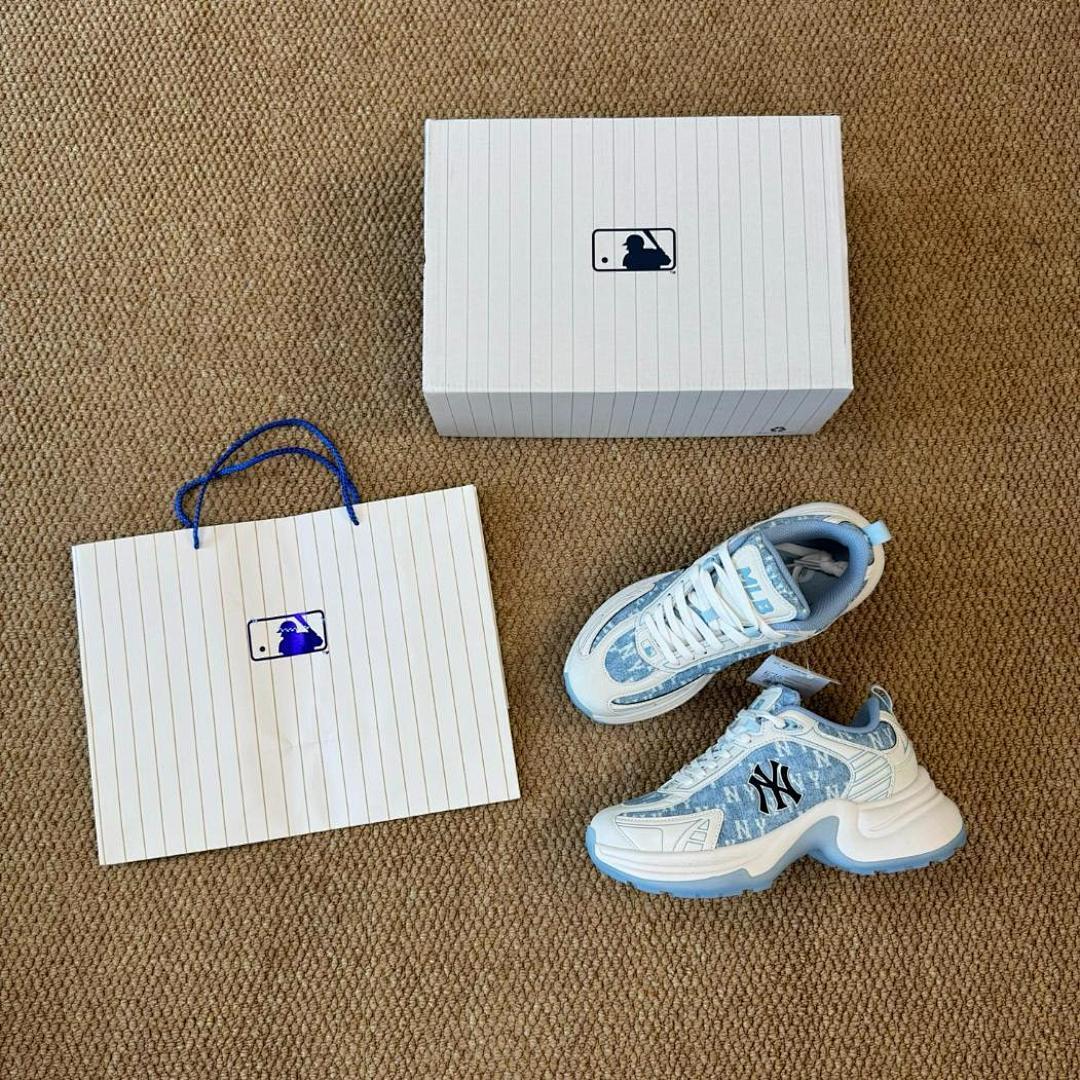 MLB Chunky Liner Monogram New York Yankees Light Blue Denim Sneakers
