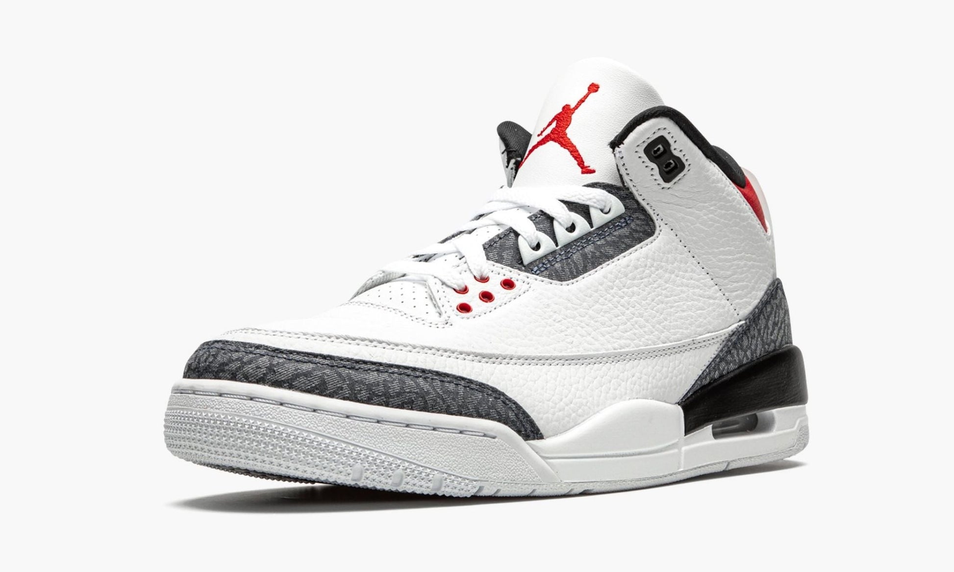 Air Jordan 3 Retro SE DNM "Fire Red"