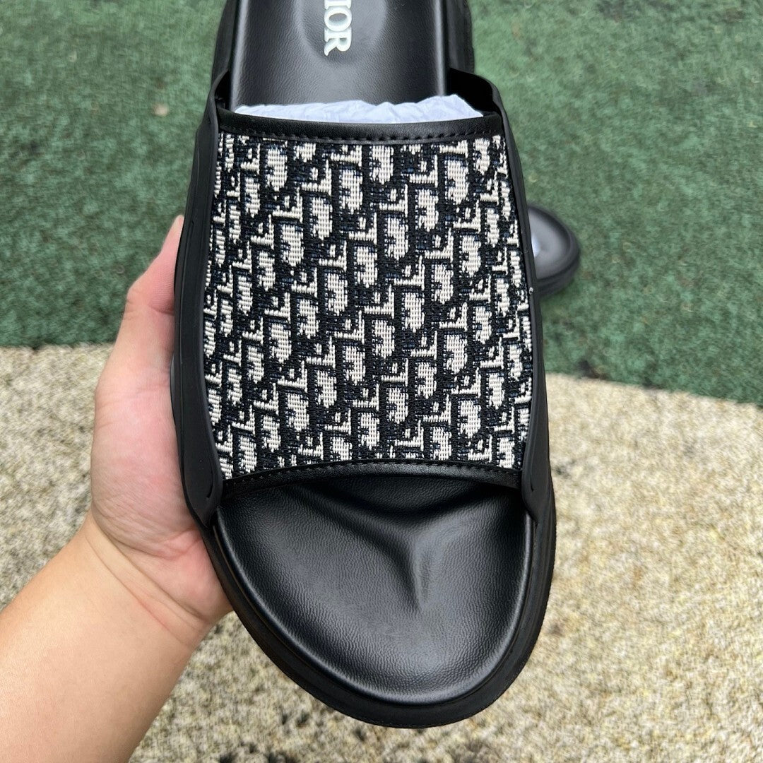 Dior Men's Black Oblique Jacquard Slide Sandals