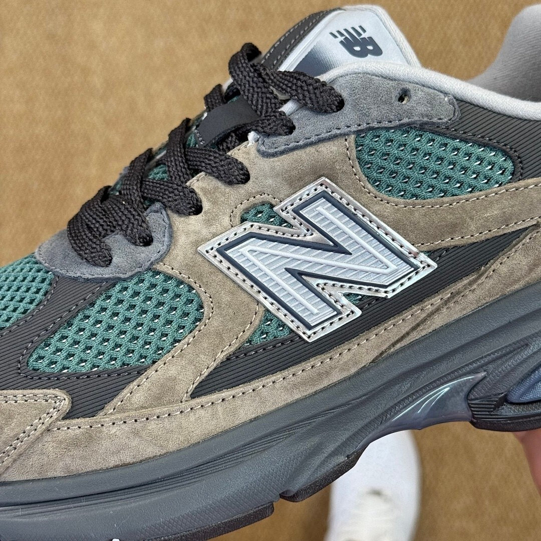 New Balance 2002R 'Nightwatch Green' M2002RDD
