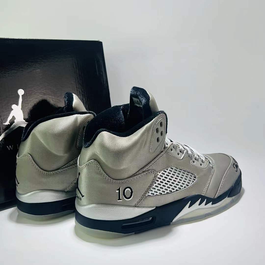 Nike Air Jordan 5 Wings 'Family Flies Alone' Light Grey Black Sneakers AO2410-010