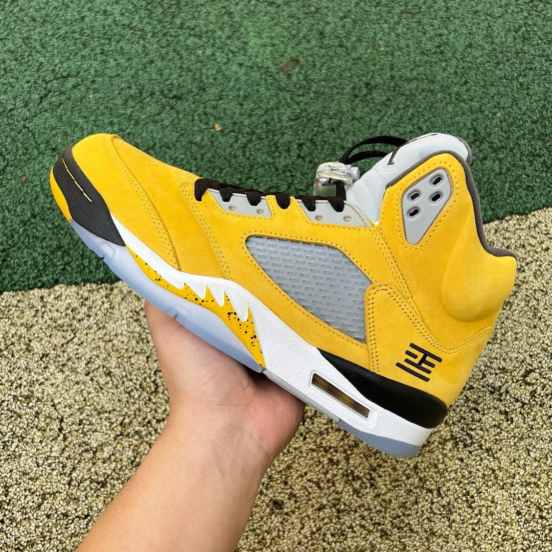 Air Jordan 5 Retro University Gold CT8480-700