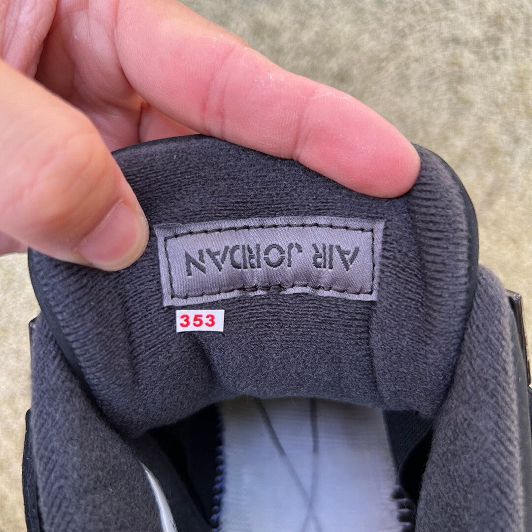 Air Jordan 4 "Black Cat" CU1110-010