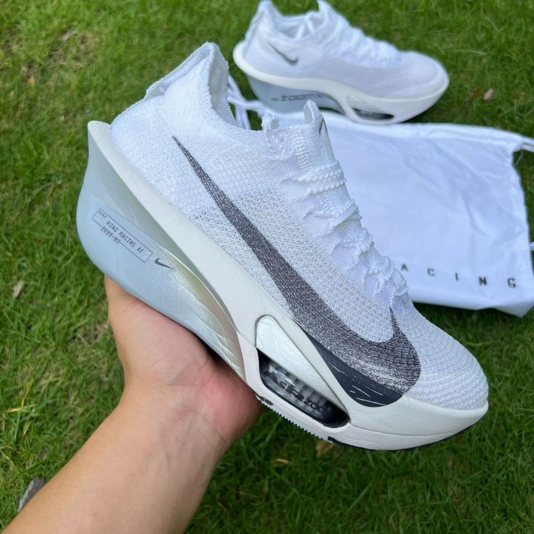 Nike Alphafly 3 Prototype Running Shoes FD8359-100