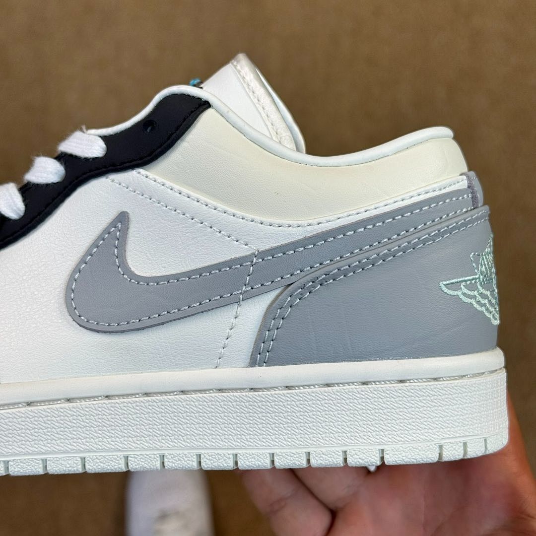 Nike Air Jordan 1 Low Light Smoke Grey 553558-039