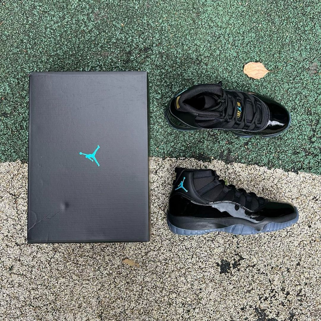 Air Jordan 11 Cap and Gown 378037-005