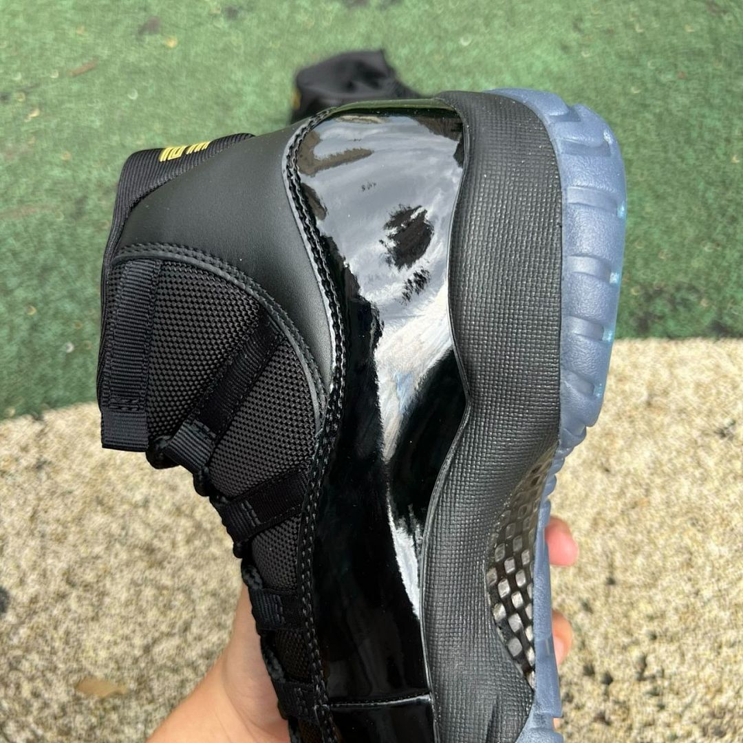 Air Jordan 11 Cap and Gown 378037-005