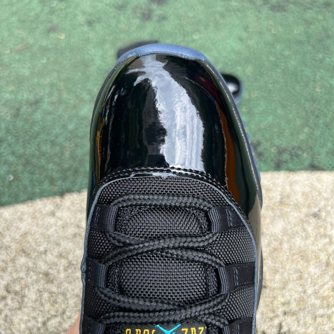 Air Jordan 11 Cap and Gown 378037-005