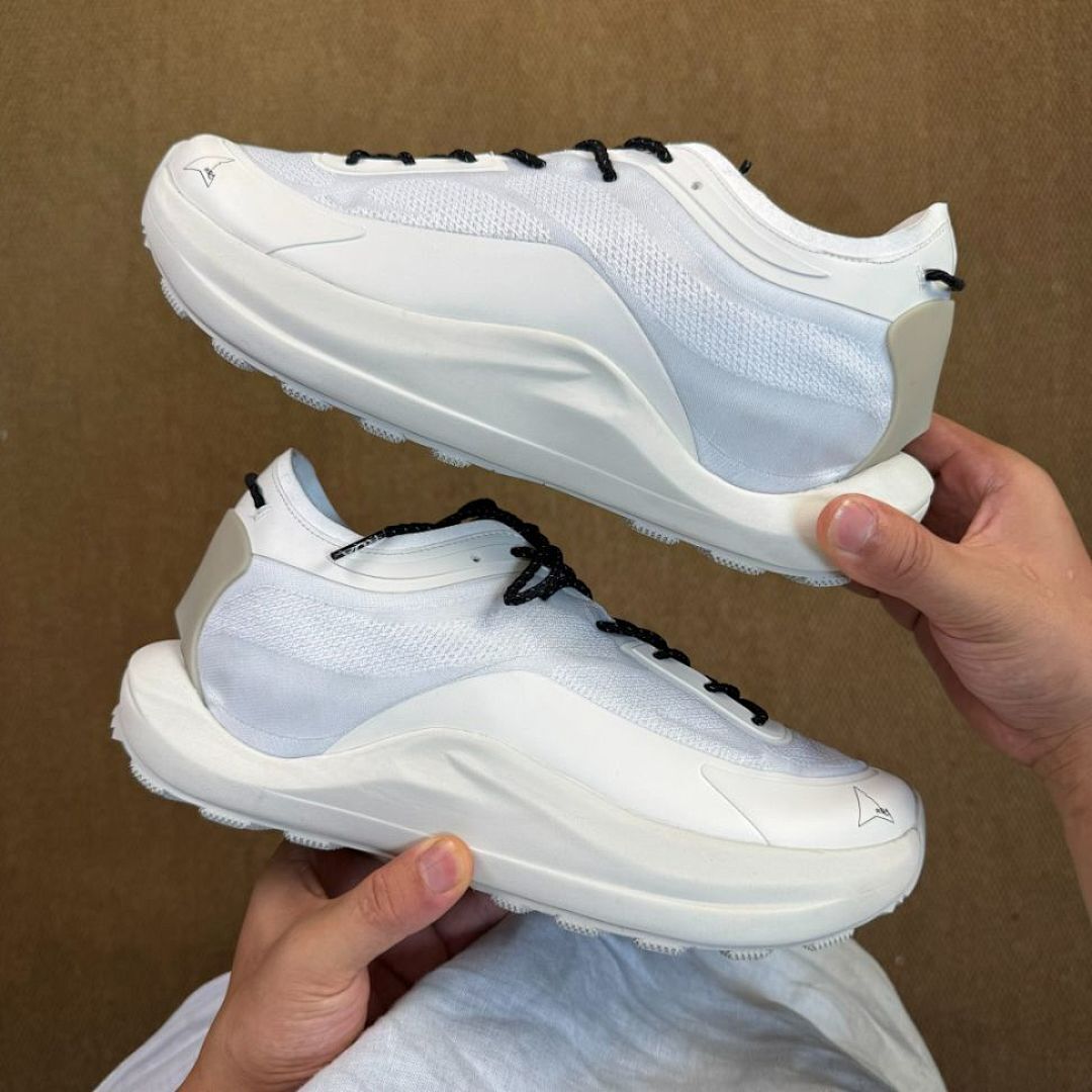 Satisfy Space-O Trail Shoes Bone