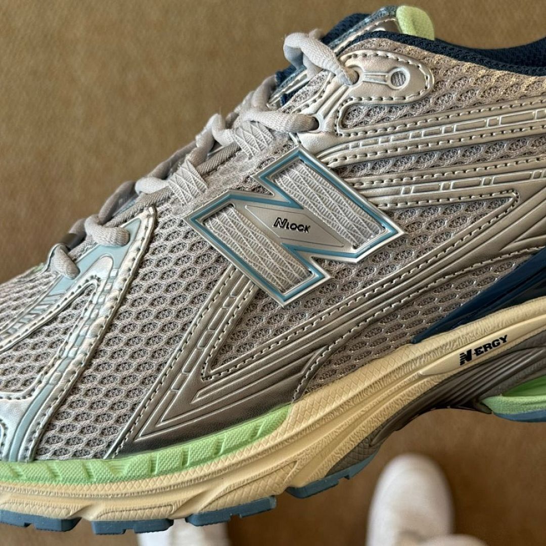 New Balance 1906R Metallic Silver True Blue M1906RB