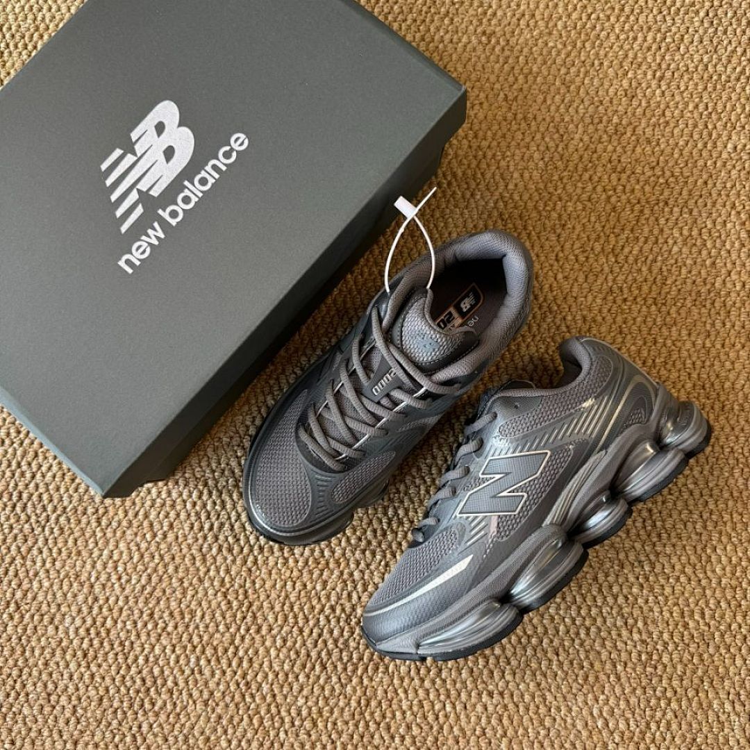 New Balance 1906R Shox Grey
