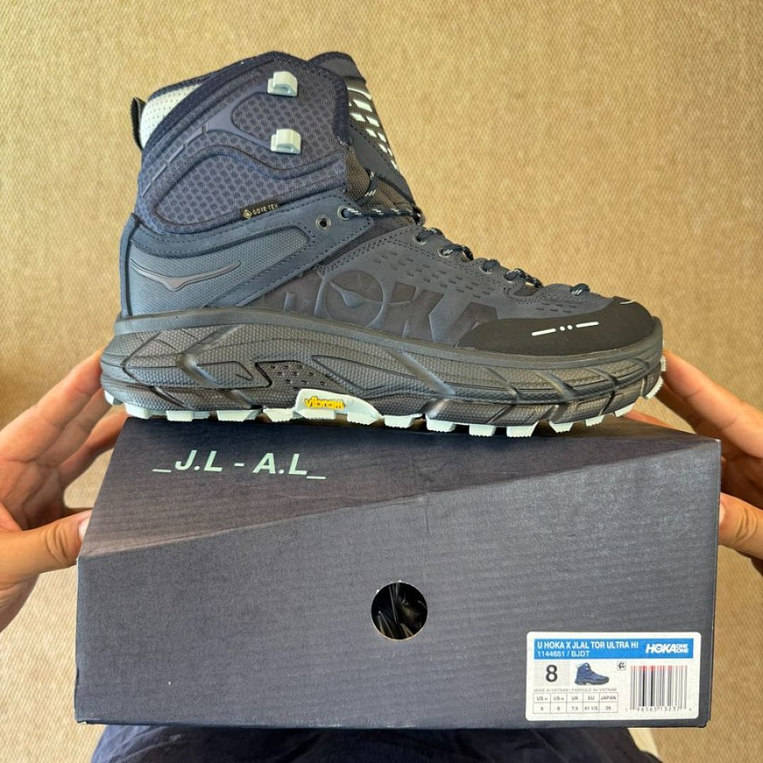 Hoka Kaha 2 GTX Mid Hiking Boots Outer Space Shifting Sand