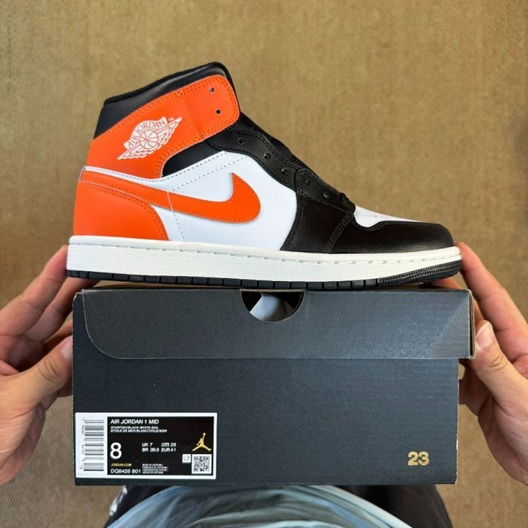 Air Jordan 1 Mid Shattered Backboard 554725-071