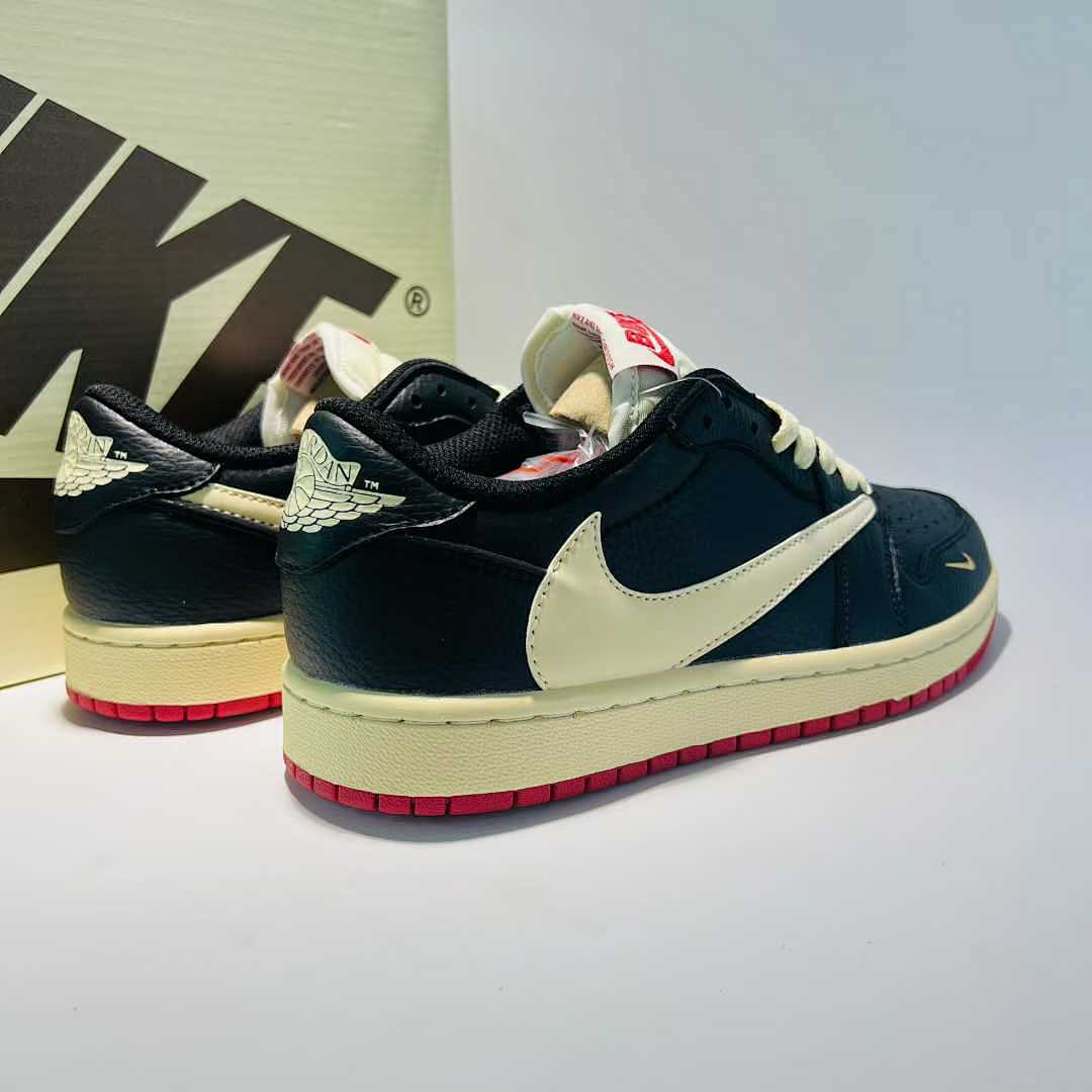 Travis Scott x Air Jordan 1 Low OG SP Phantom Black Red Cream Sneakers DM7866-001