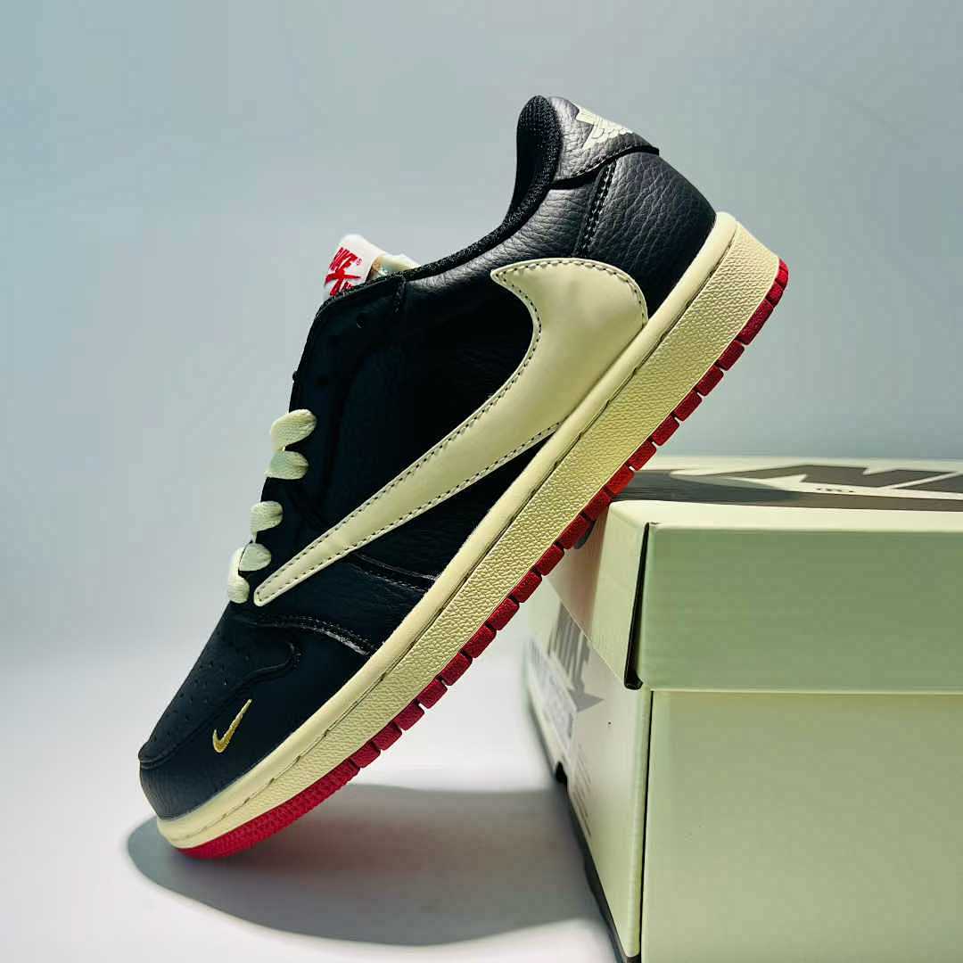 Travis Scott x Air Jordan 1 Low OG SP Phantom Black Red Cream Sneakers DM7866-001