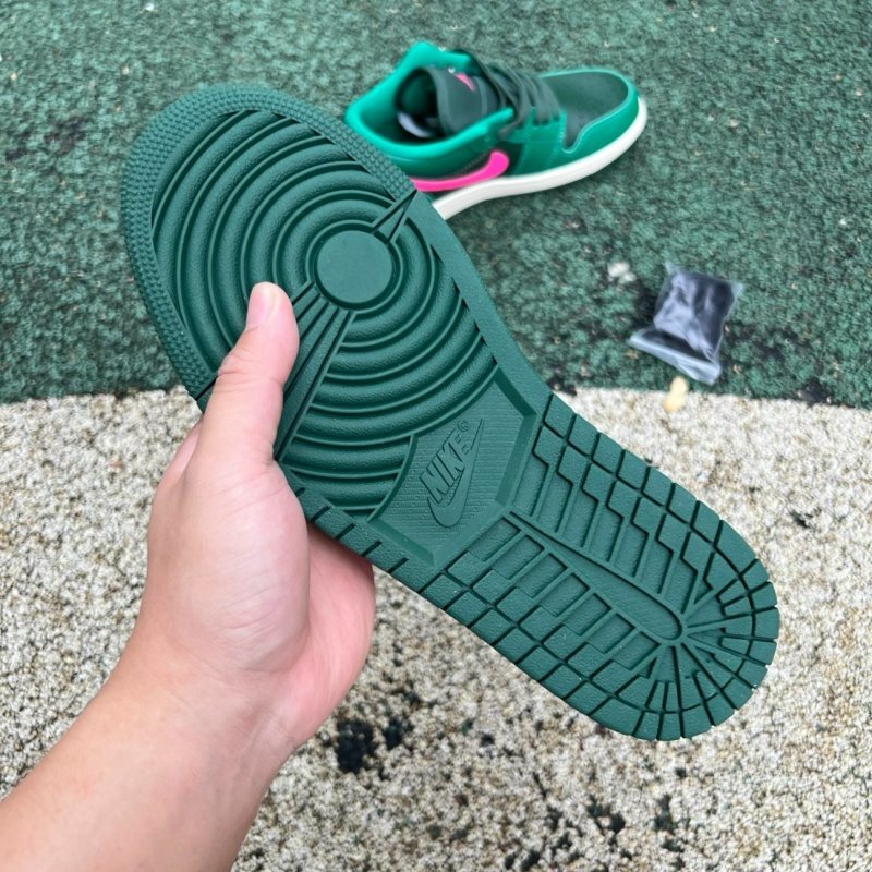 Air Jordan 1 Low Lucky Green Dark Grey Fuchsia Dream 553558-306