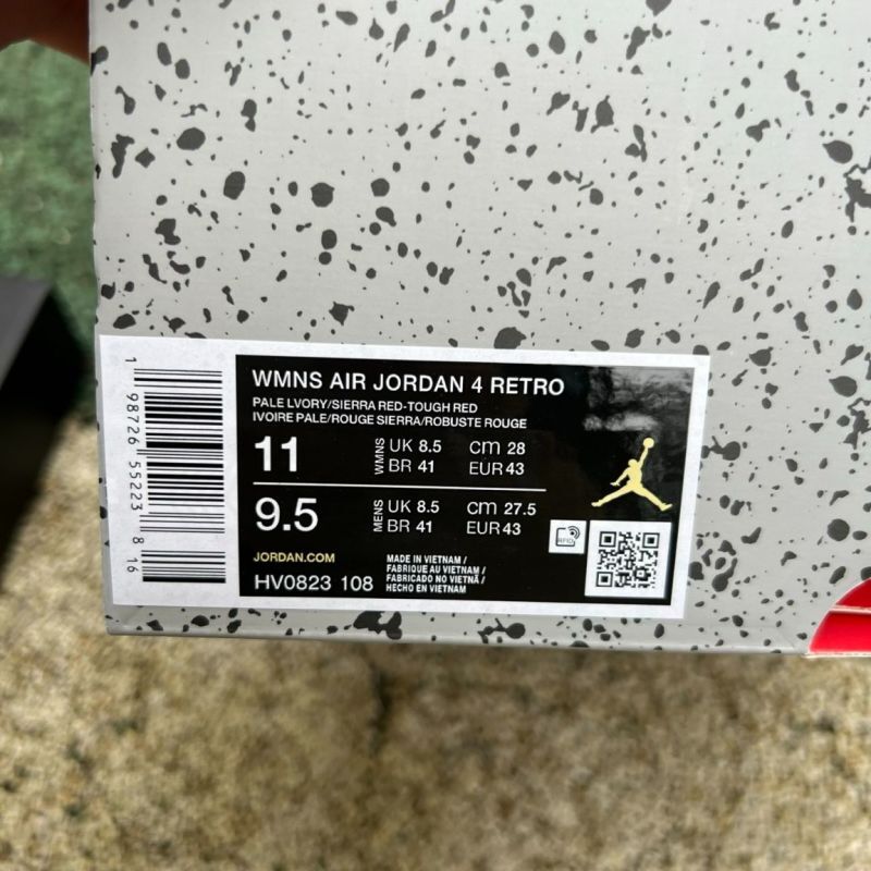 Air Jordan 4 Retro University Red Metallic CT8527-112