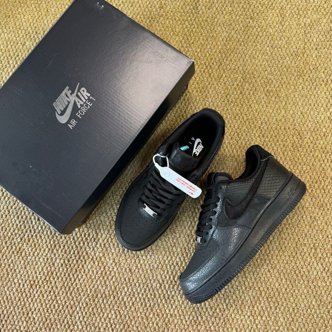 Nike Air Force 1 '07 LV8 Black Crackle CW6999-001