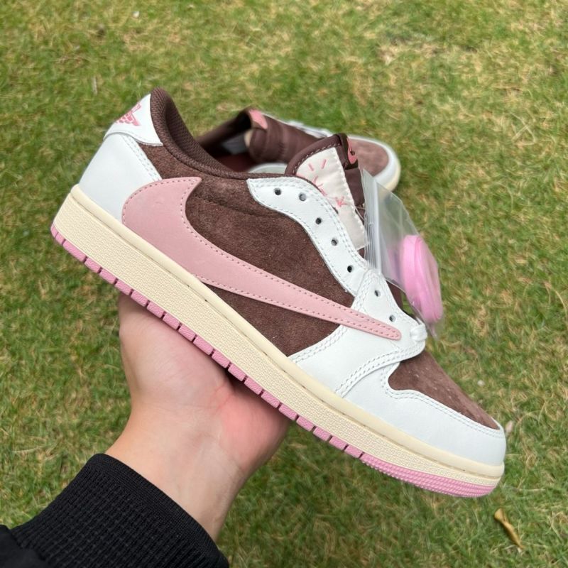 Travis Scott x Air Jordan 1 Low Dark Mocha Pink
