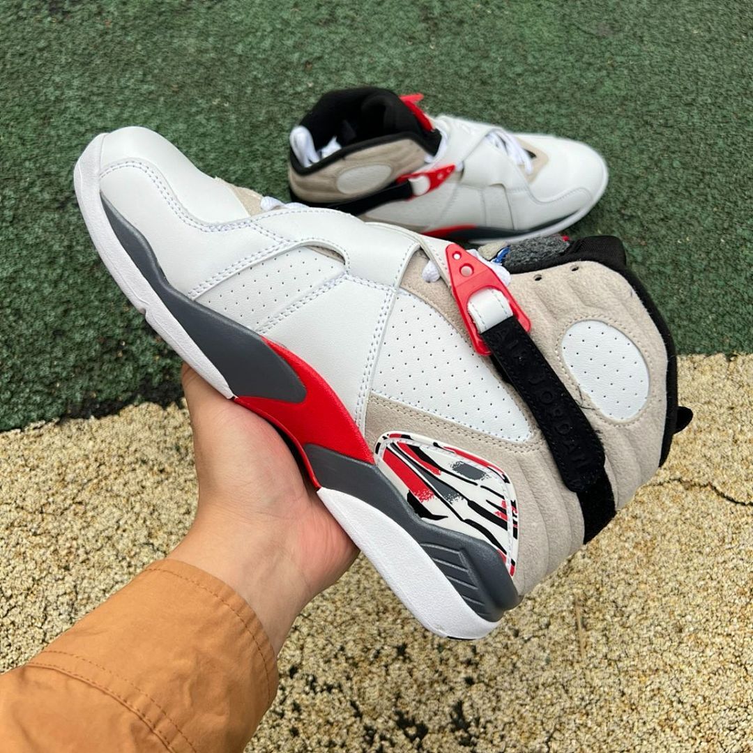 Air Jordan 8 Retro Bugs Bunny White Black True Red Men's Basketball Shoes 305381-103