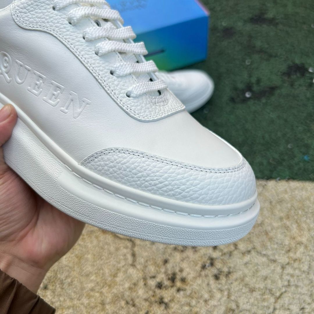 Alexander McQueen Oversized Sneaker White Leather Platform Trainers 553770 WHGP7 9000