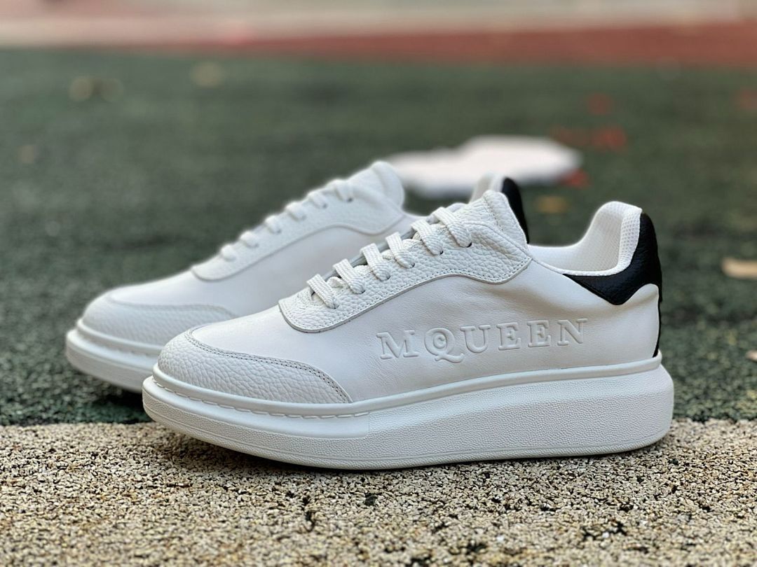 Alexander McQueen Oversized Sneaker White Leather Black Heel Tab 553770 WHGP7 9061