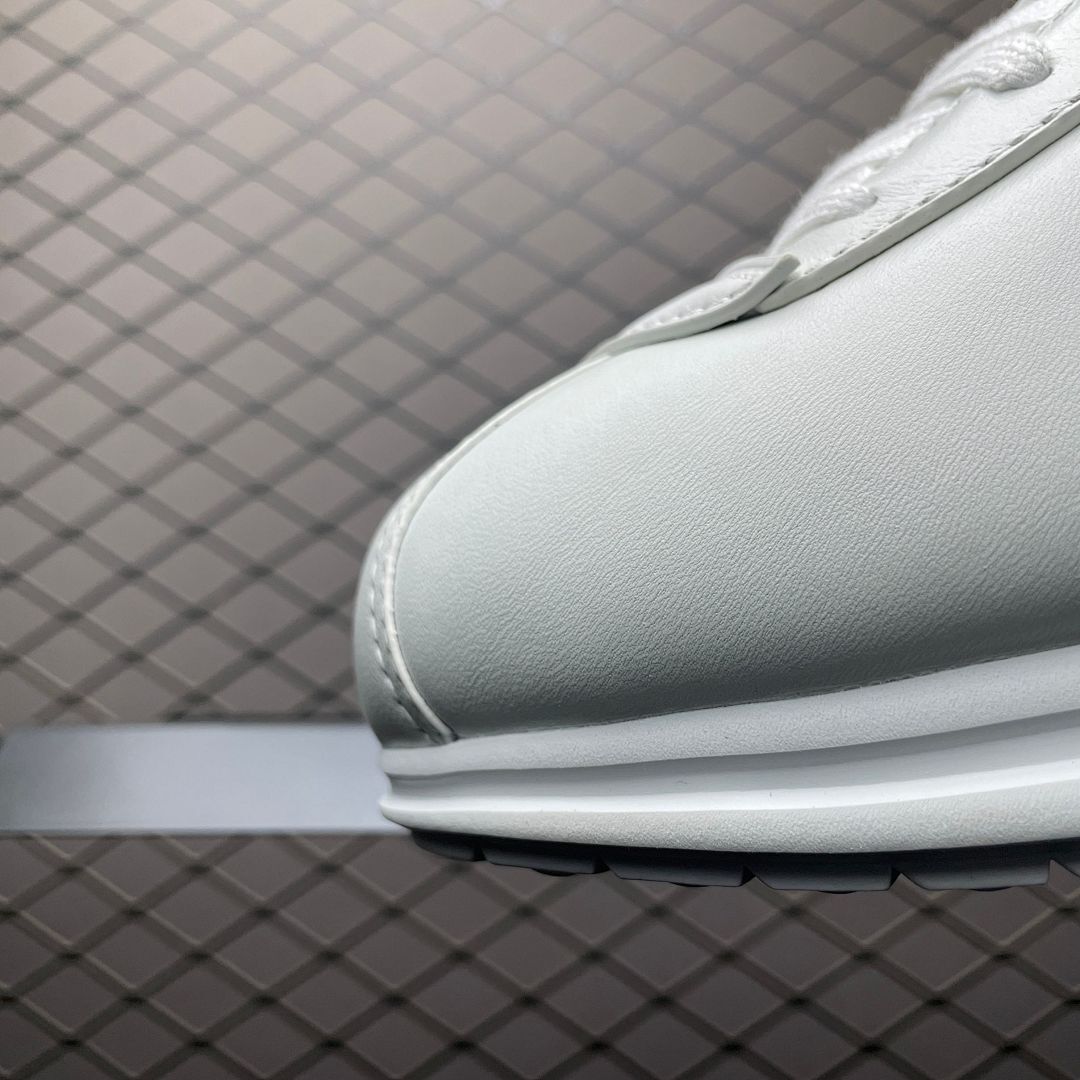 Louis Vuitton Run Away Sneaker White Leather Low Top 1A8KII