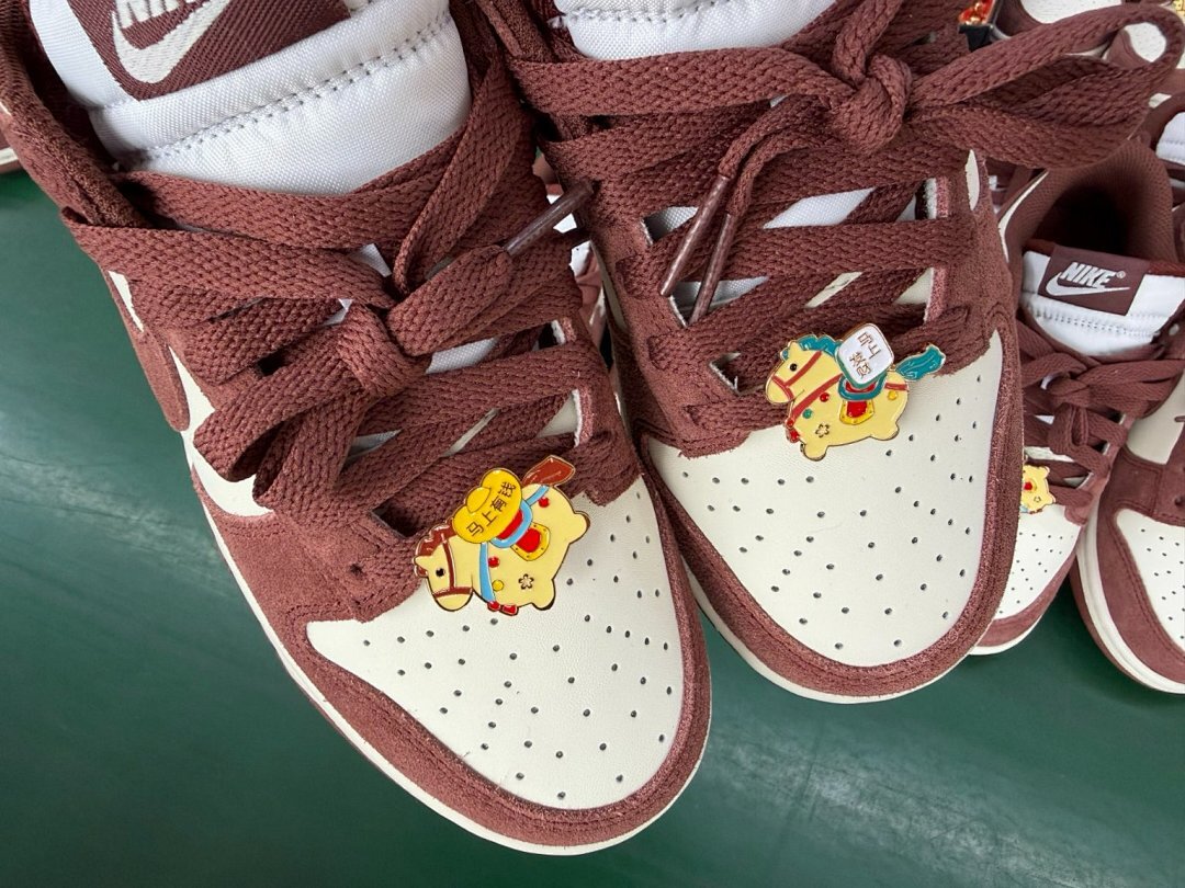 Nike Dunk Low Velvet Brown Sail Metallic Gold Mini Swoosh Premium Suede Leather Sneakers