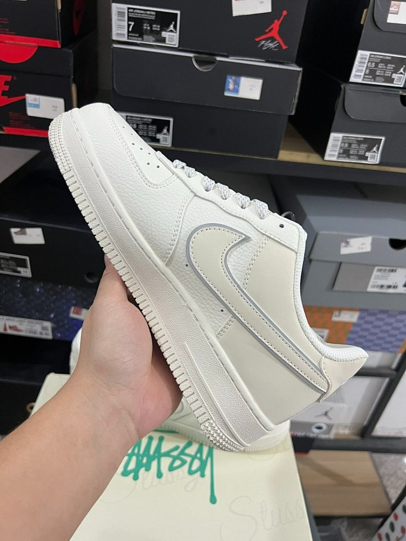 Nike Air Force 1 Low Stüssy Light Bone CZ9084-001 Sneakers Shoes Off-White Cream Metallic Swoosh