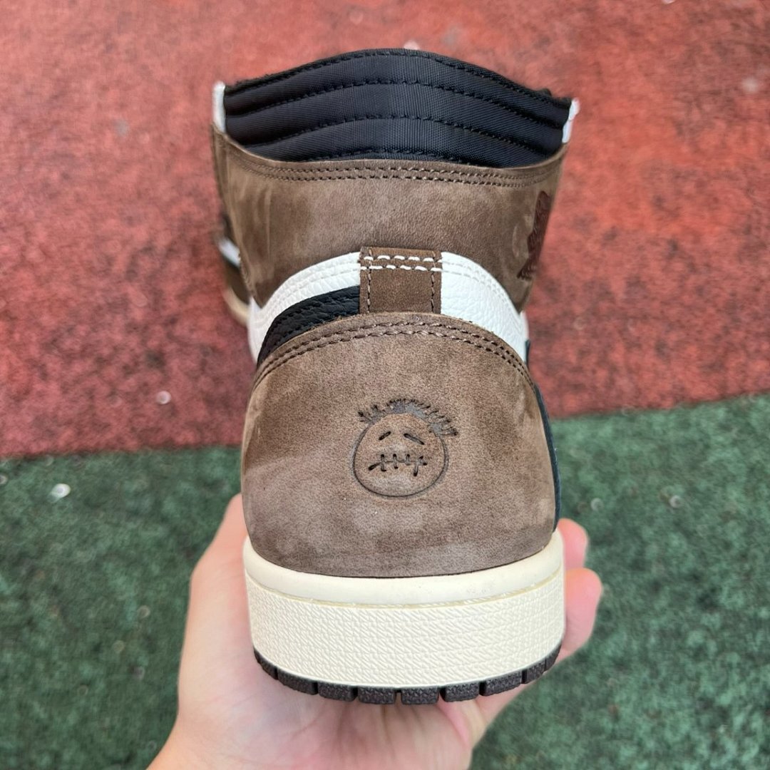 Nike Air Jordan 1 Retro High OG SP Travis Scott Dark Mocha Sneakers CD4487-100