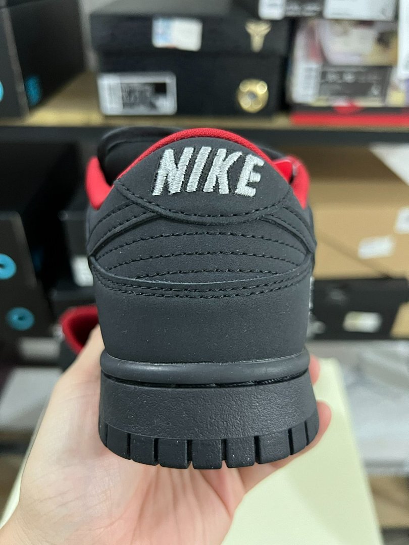Nike SB Dunk Low Supreme '94 Black Varsity Red DH3228-001