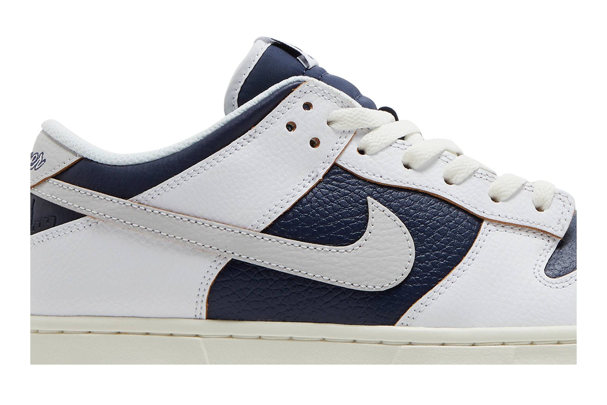 HUF X Nike SB Dunk Low NYC FD8775-100