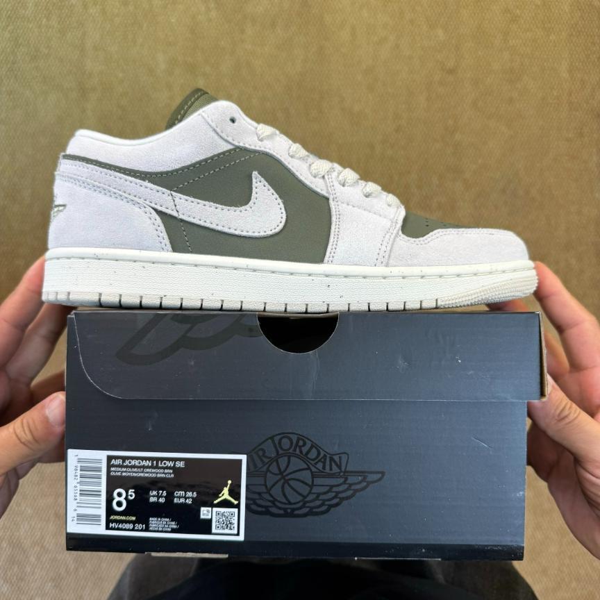 Jordan 1 Low SE Medium Olive Sail