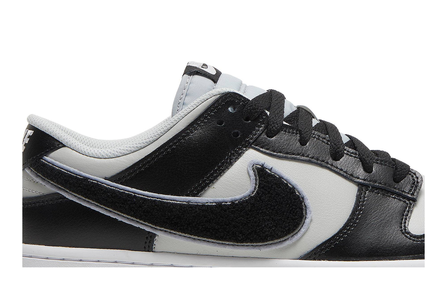 Nike Dunk Low Chenille Swoosh DQ7683-001