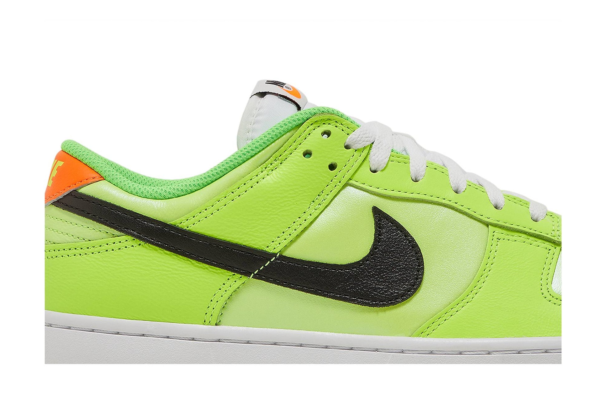 Nike Dunk Low Glow In The Dark FJ4610-702
