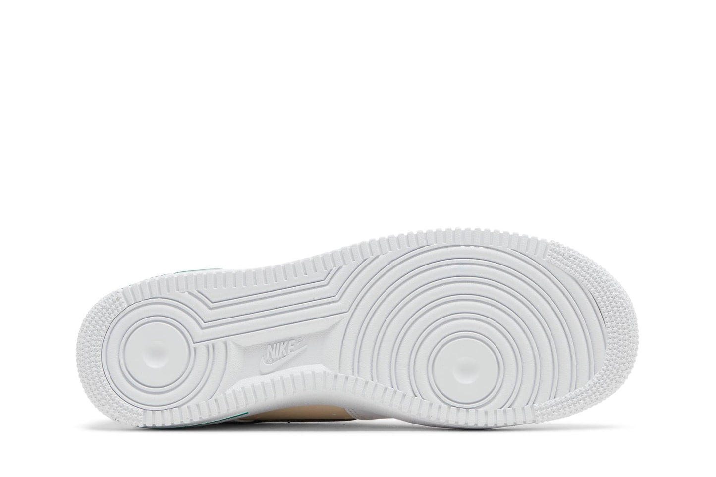 Nike Air Force 1 '07 LV8 Low EMBz DM0109-100