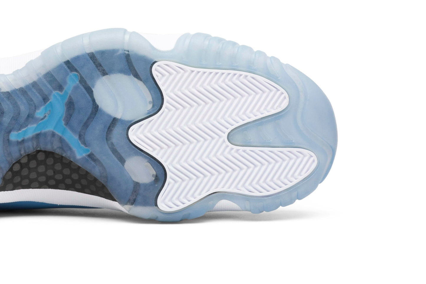 Air Jordan 11 Retro Pantone 689479-405