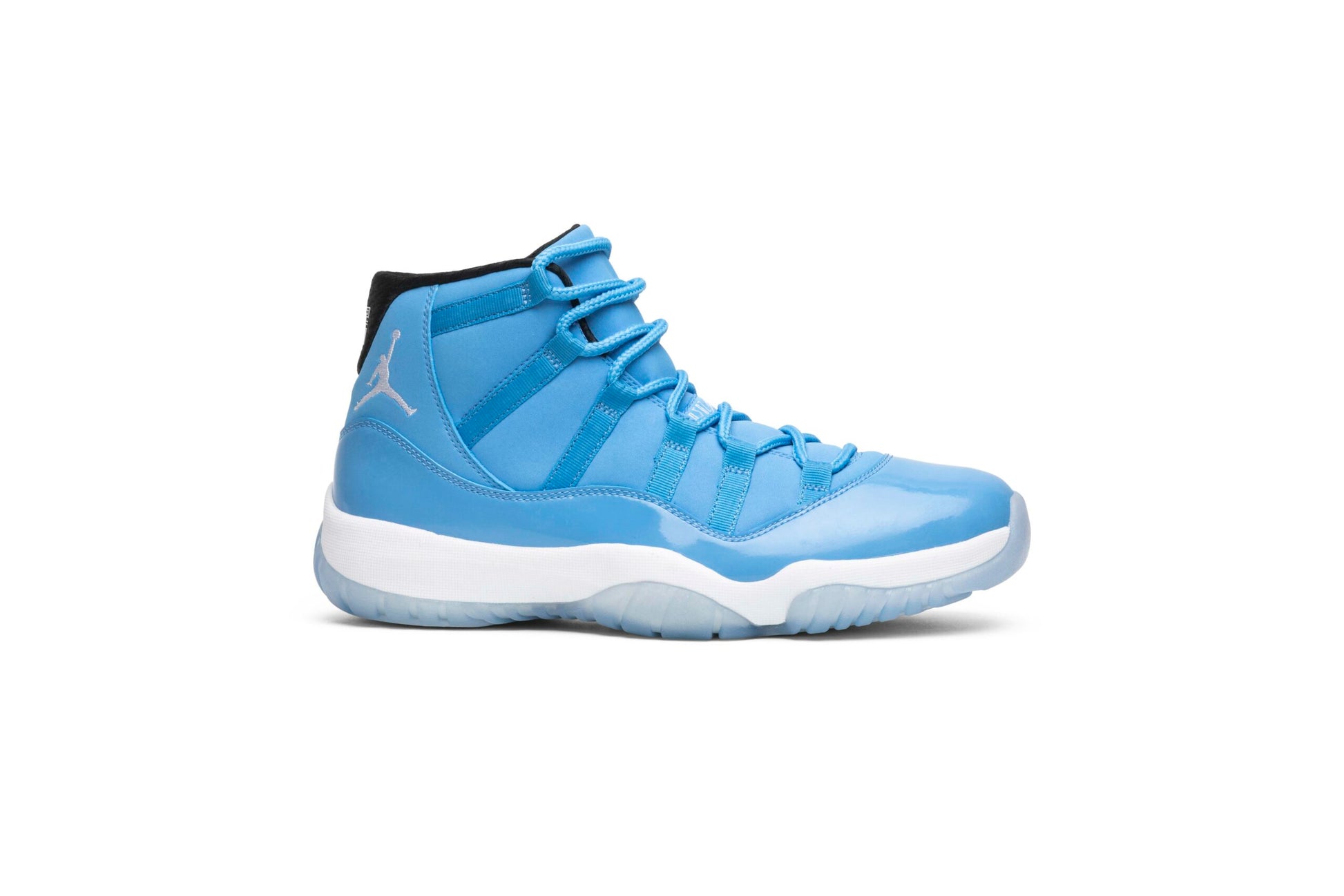 Air Jordan 11 Retro Pantone 689479-405