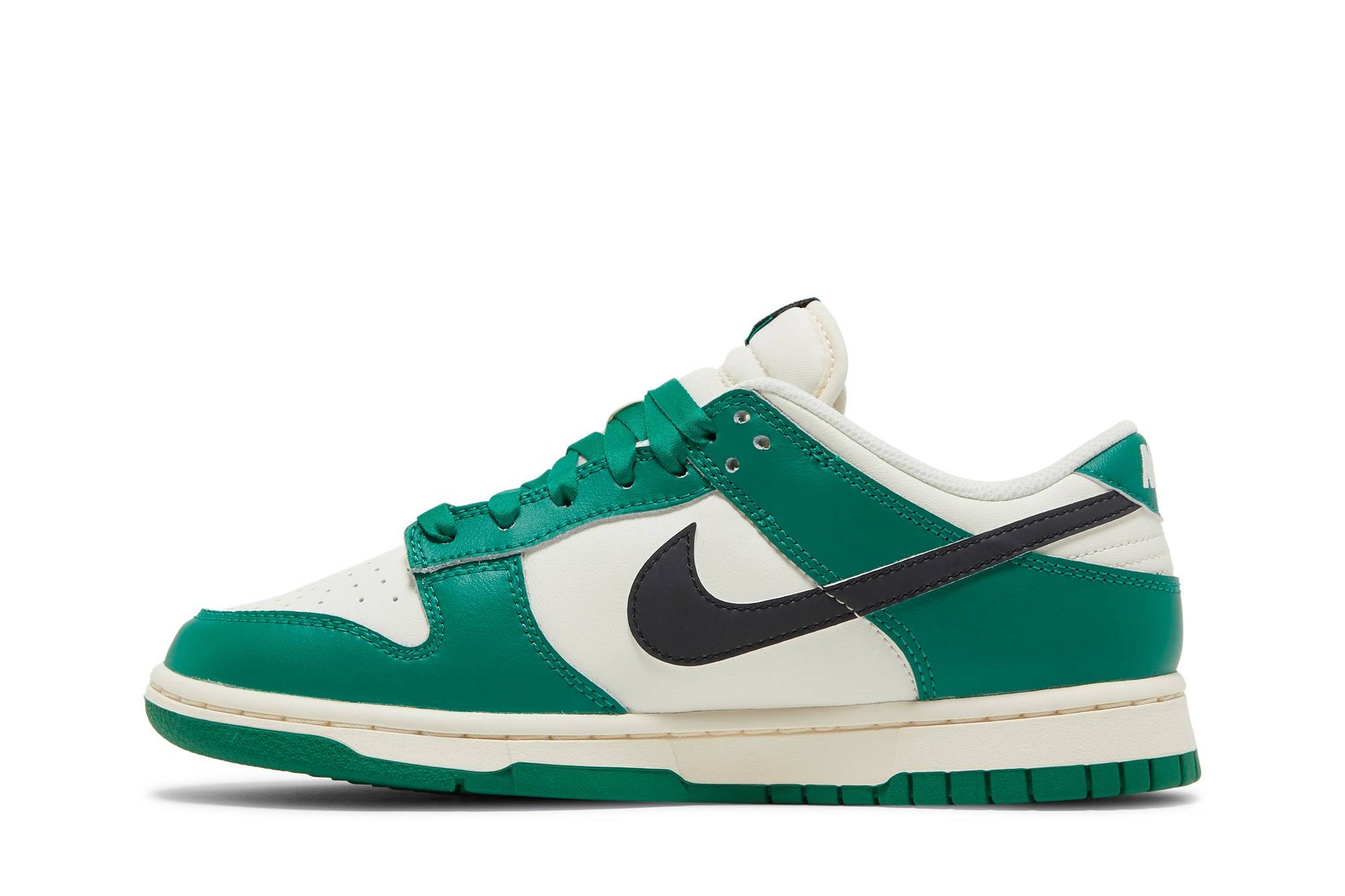 Nike Dunk Low SE Lottery DR9654-100