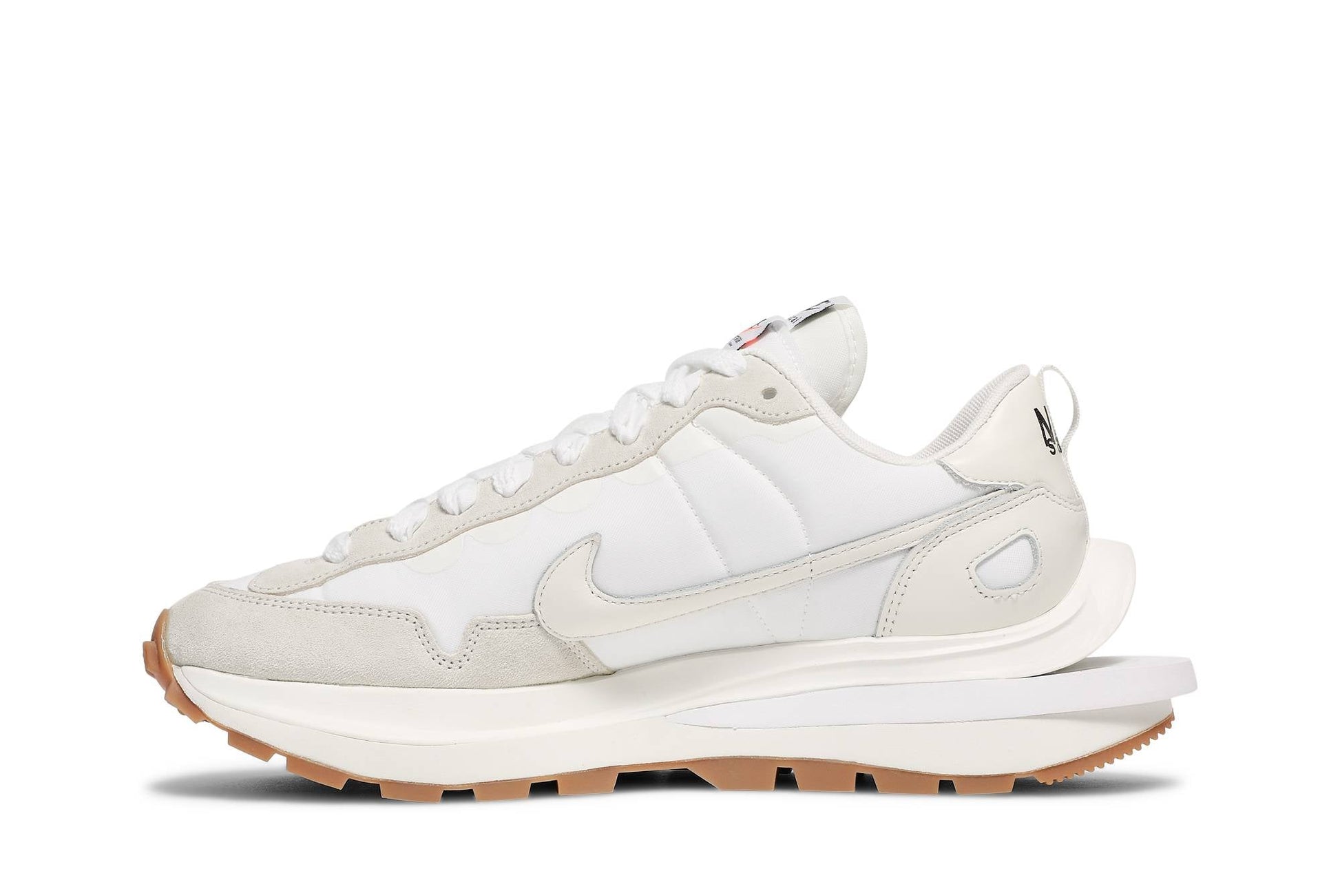 Sacai X Nike VaporWaffle Sail Gum DD1875-100