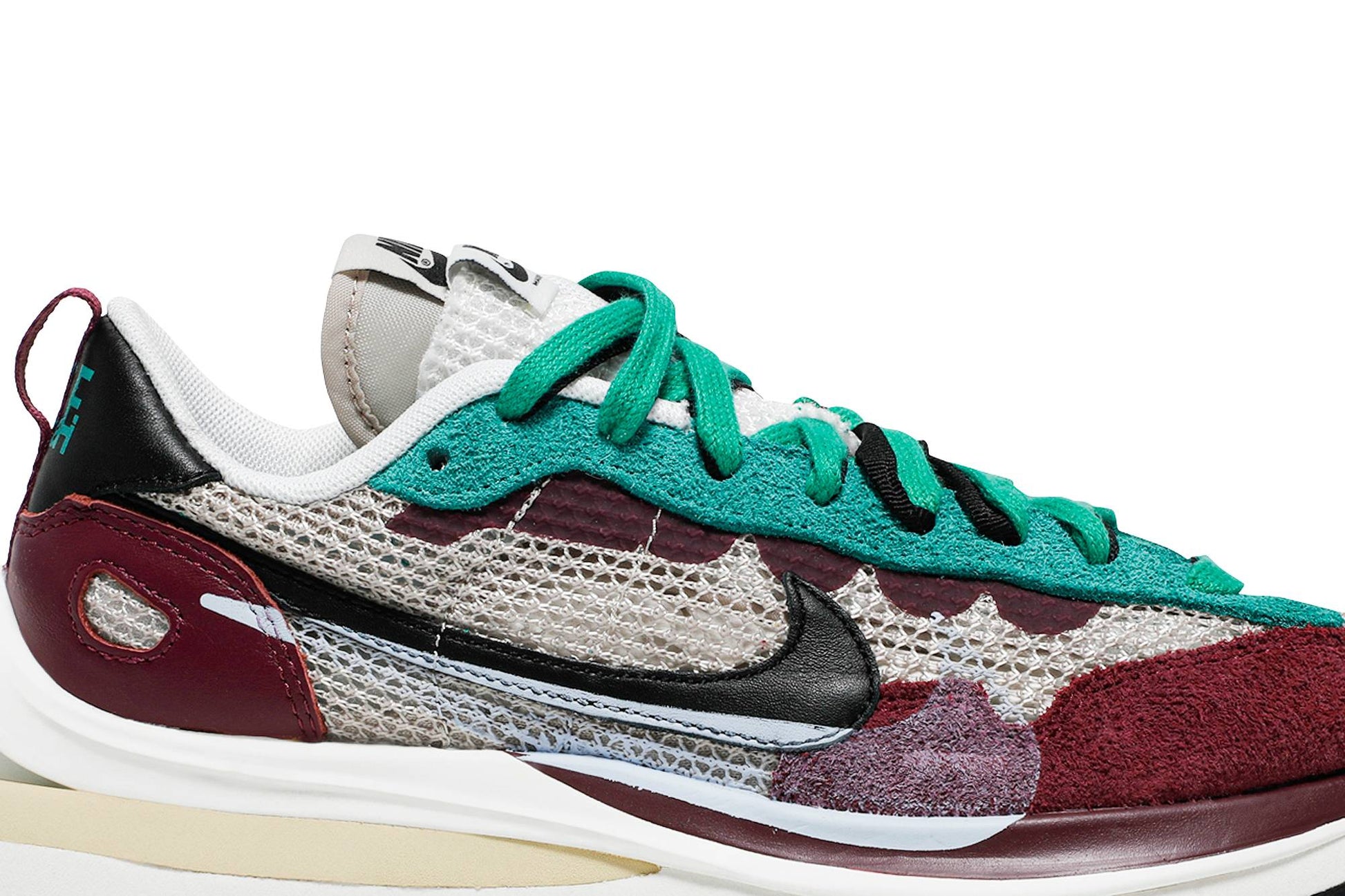 Sacai X Nike VaporWaffle SP 'Villain Red' DD3035-200