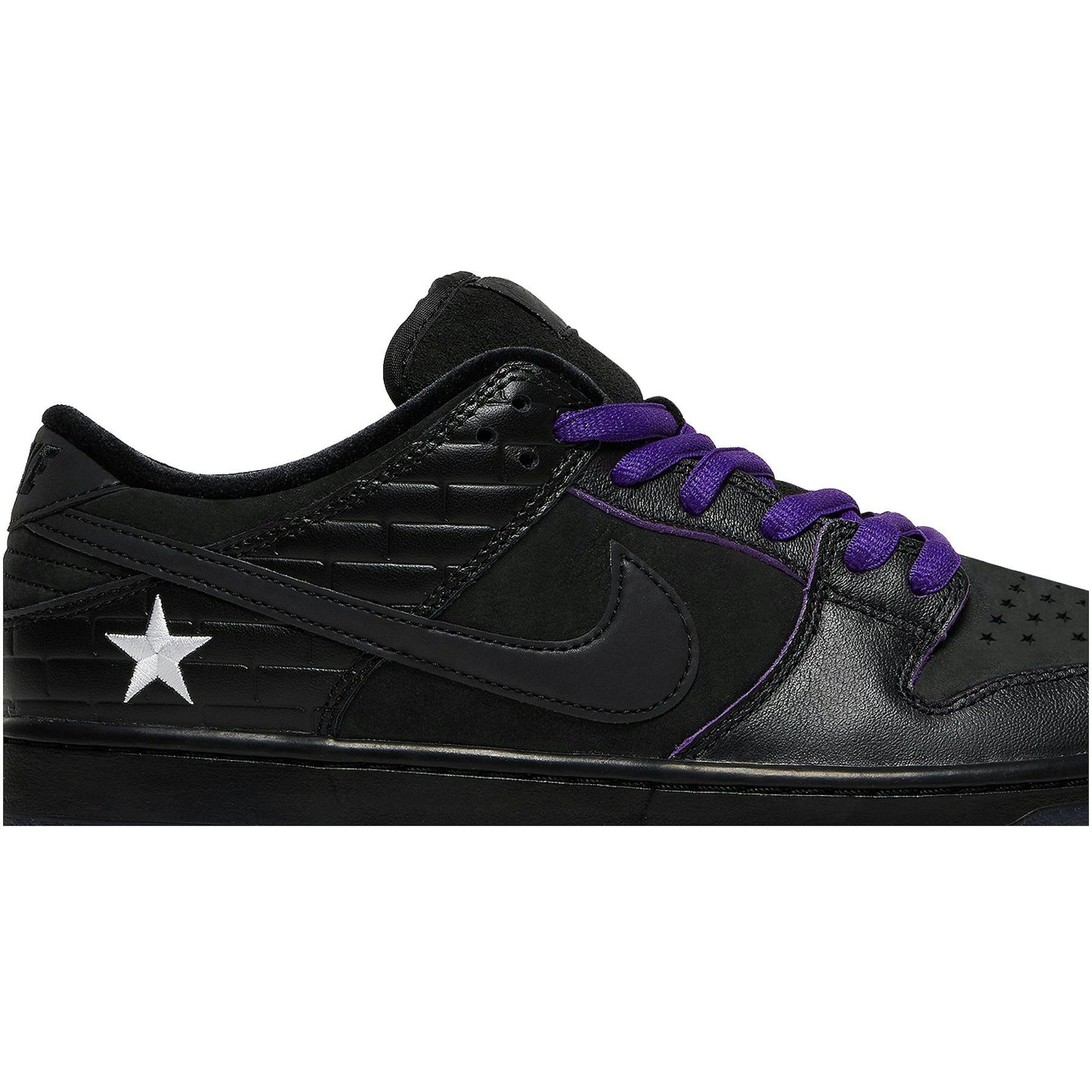 Familia X Nike SB Dunk Low Pro QS First Avenue DJ1159-001
