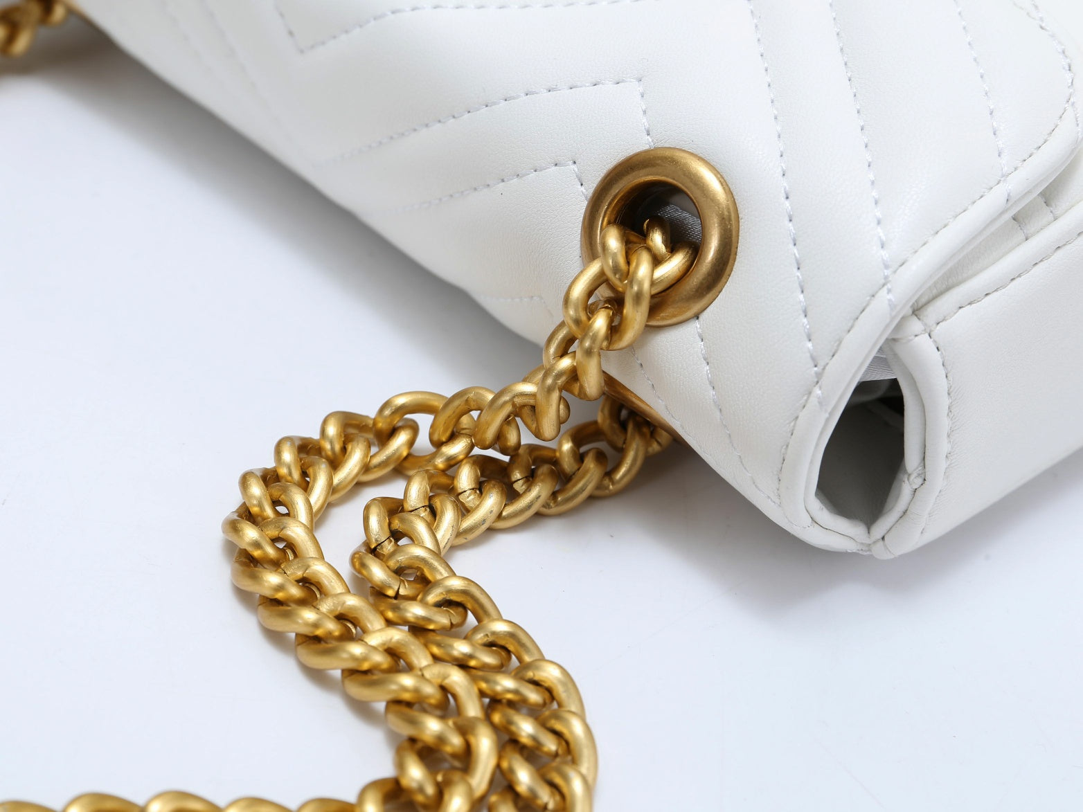 Gucci GG Marmont Small Matelassé Shoulder Bag - White Leather