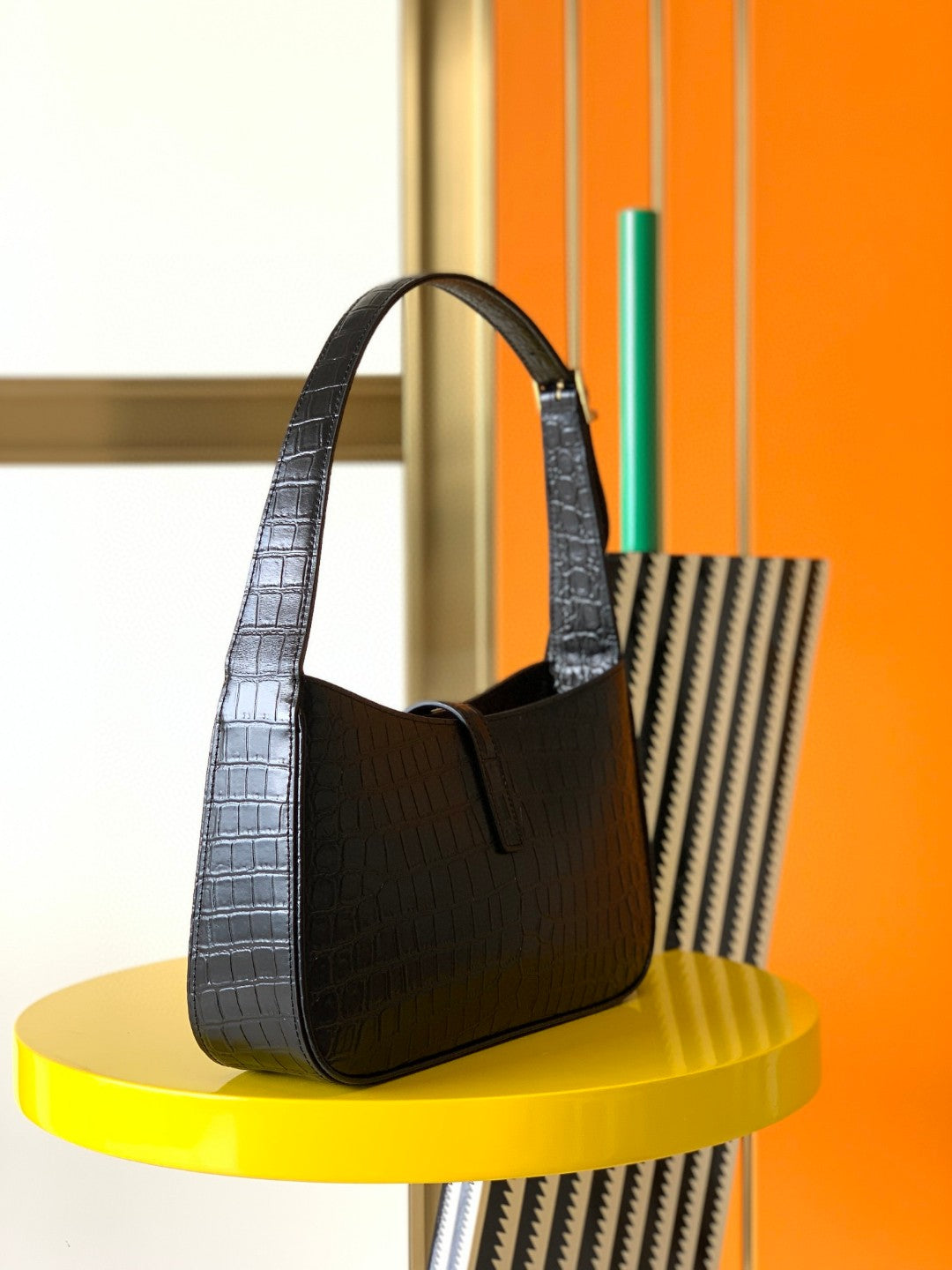 Saint Laurent Le 5 à 7 Crocodile-Embossed Leather Hobo Bag - Black